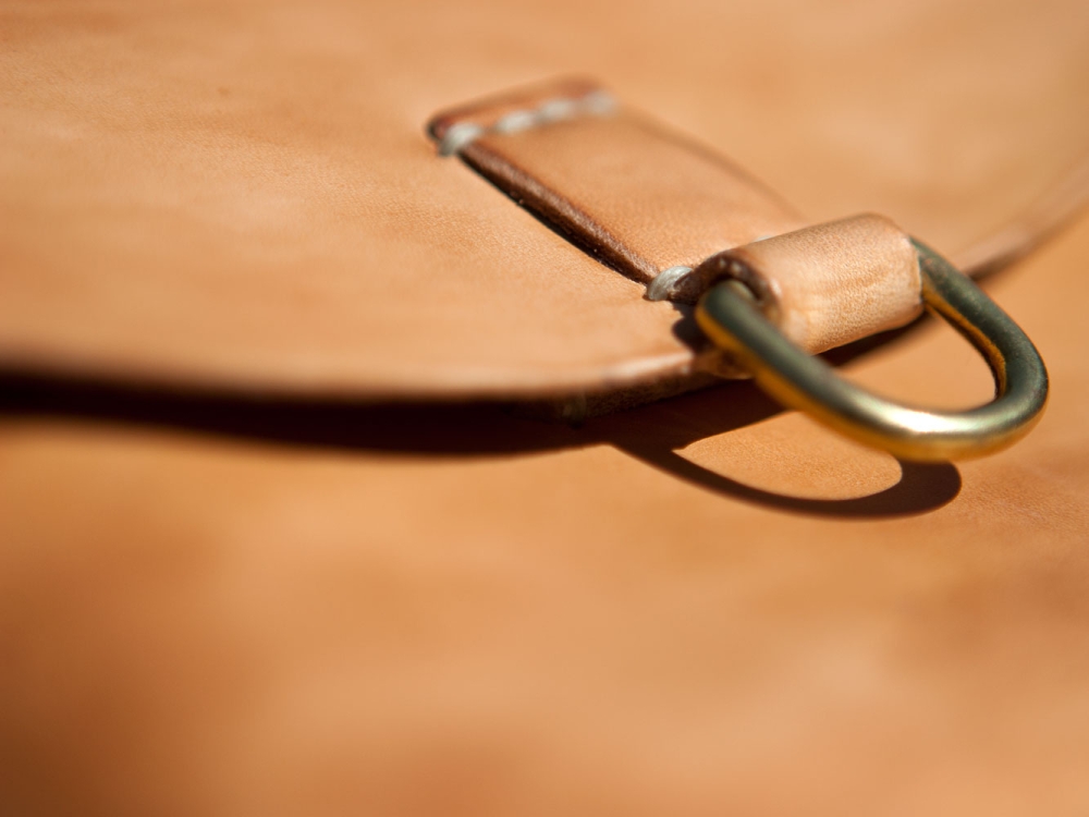 Heuptas, , Unieke handgemaakte leren tas, functioneel en mooi - iDOON, Paulus, leer en canvas