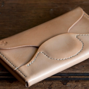 Paspoort Etui, Uniek handgemaakte leren etui, functioneel en mooi - iDOON, Paulus, leer en canvas